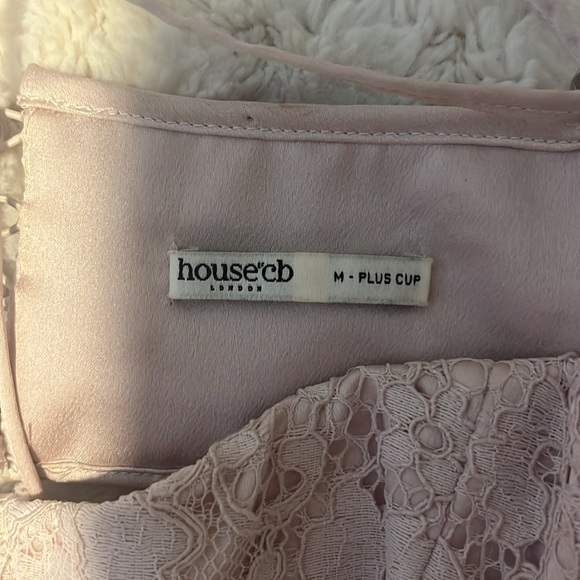 HOUSE OF CB 'Georgia' Crystal Satin and Lace Midi Dress cutout Size M - Picture 4 of 10